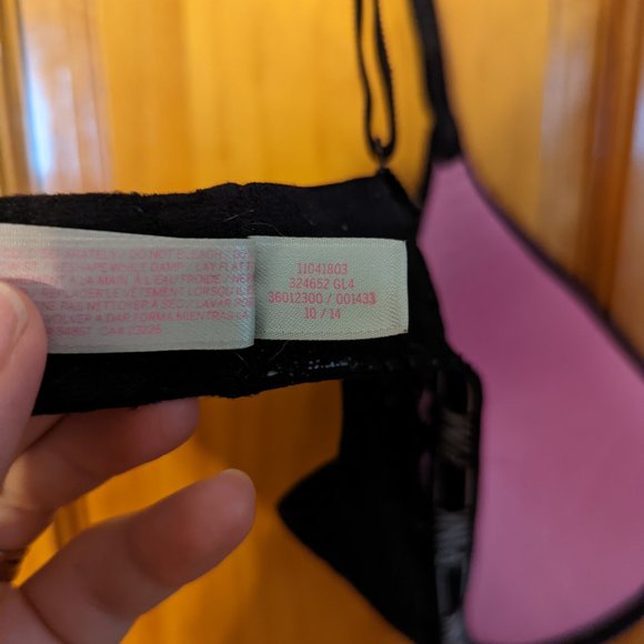 Victoria's Secret PINK Push Up - Picture 8 of 9